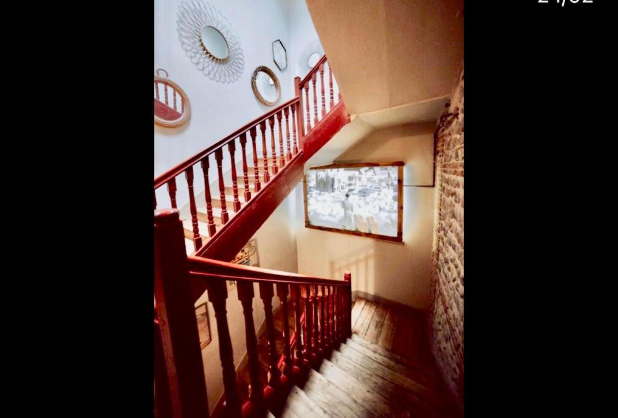 מלון לאון Albany Ancha מראה חיצוני תמונה Staircase