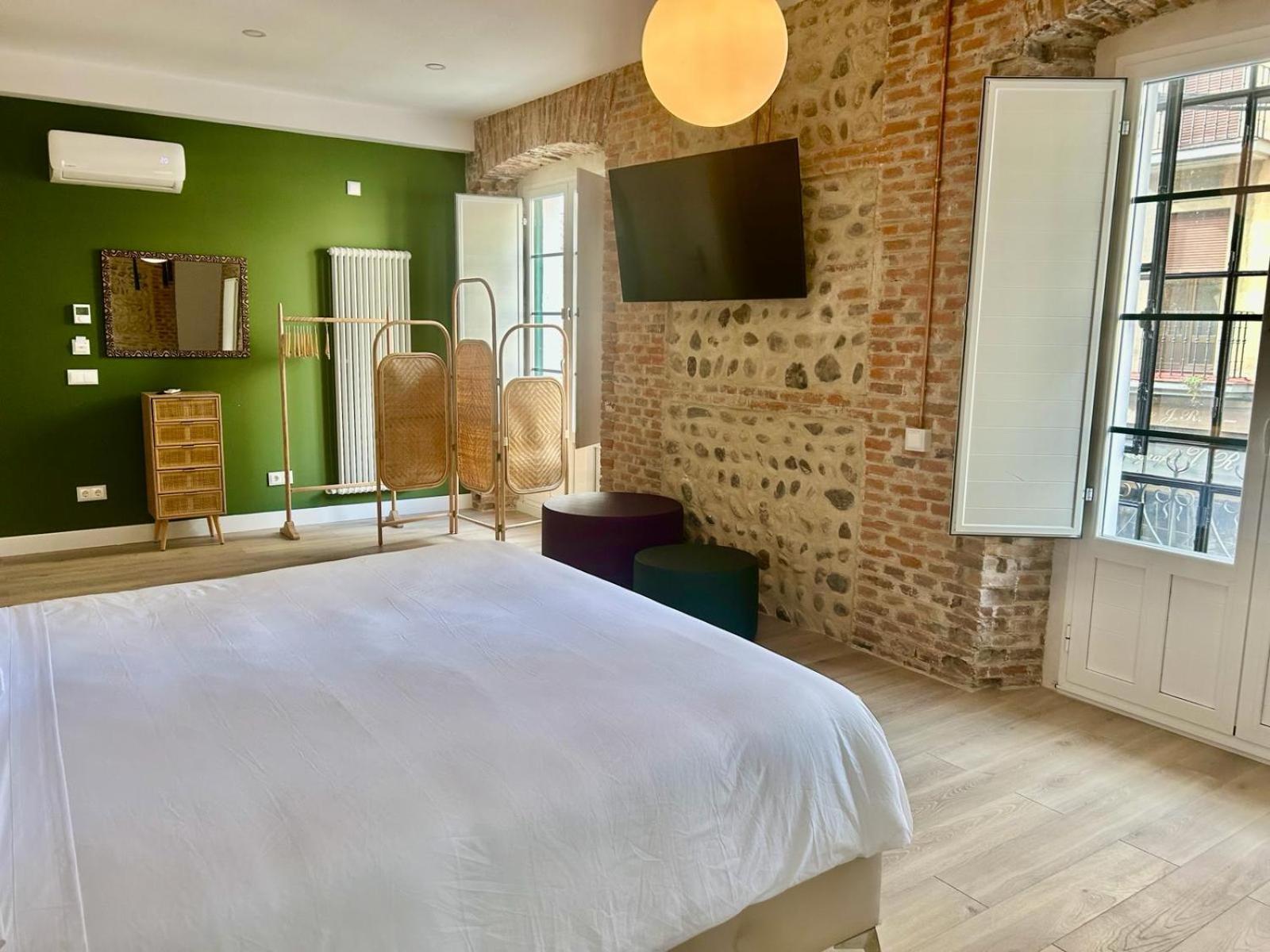 מלון לאון Albany Ancha מראה חיצוני תמונה A room at the hotel