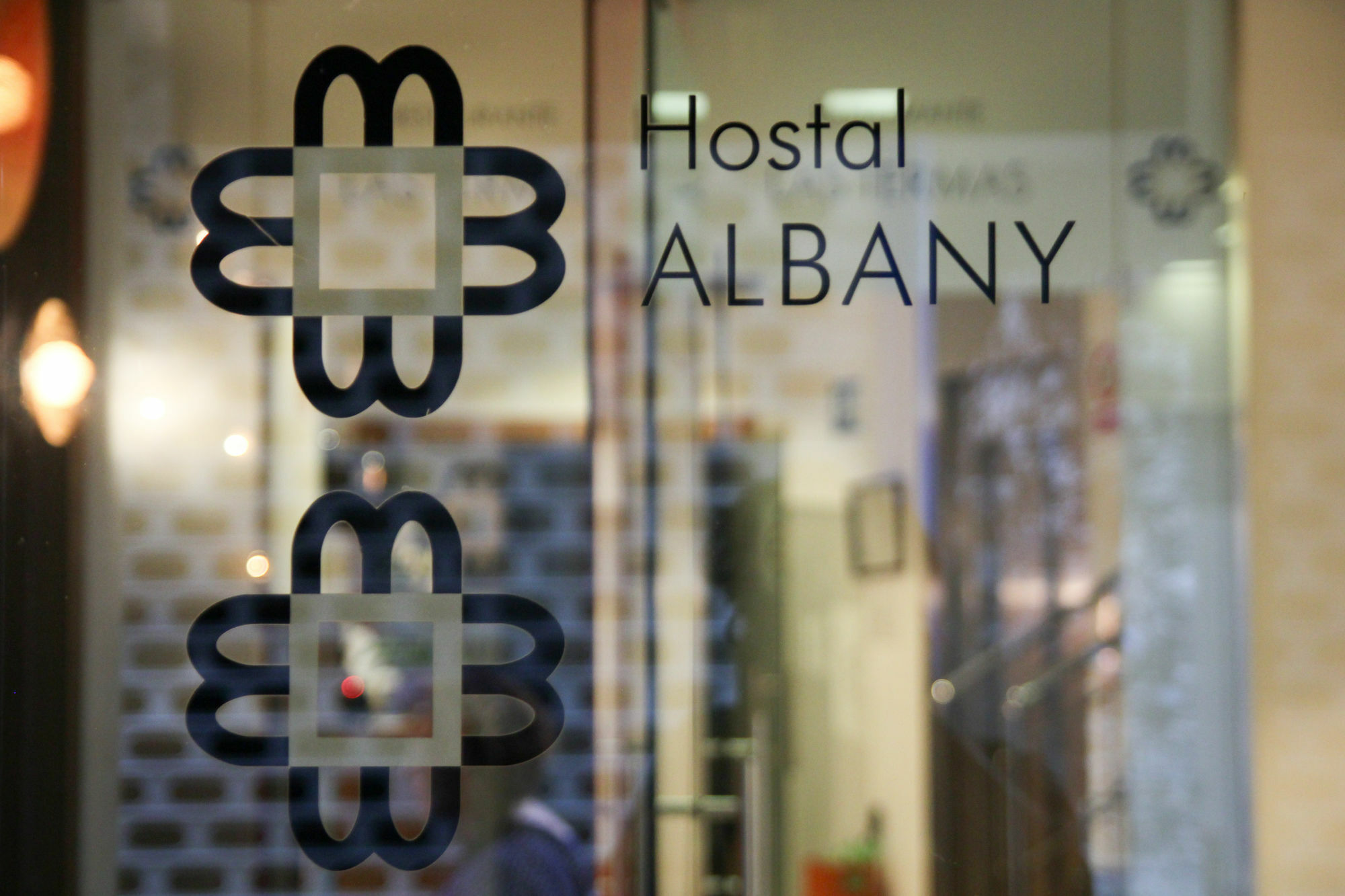מלון לאון Albany Ancha מראה חיצוני תמונה Hostel Albany